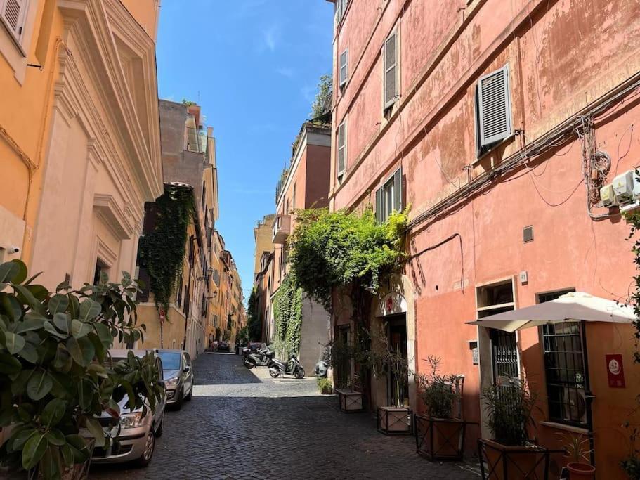 Apartment Ladolcevita - The Heart Of At Your Fingertips Rome